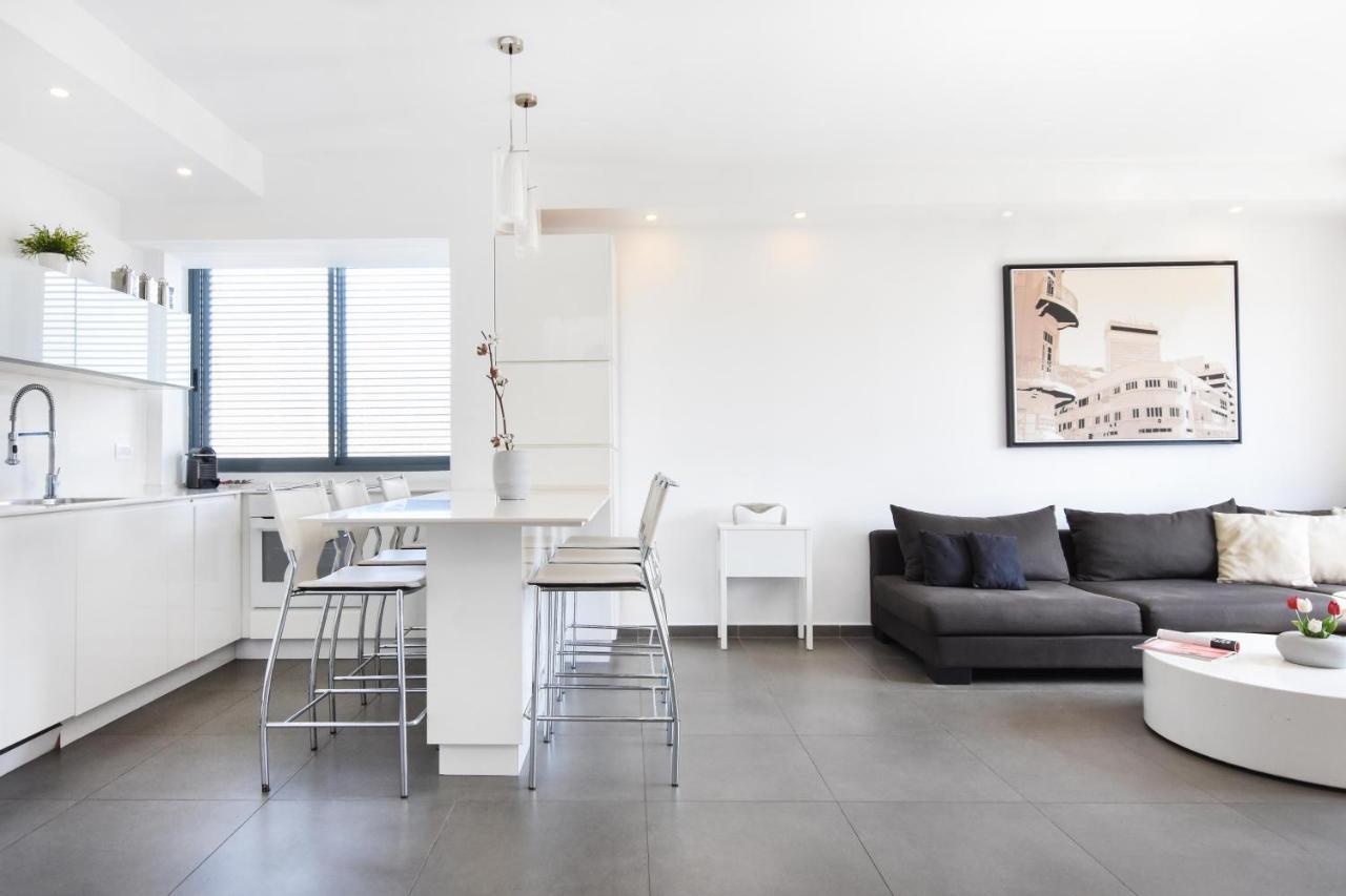 Spacious 2-Br In Shenkin Street By Holyguest 텔아비브 외부 사진
